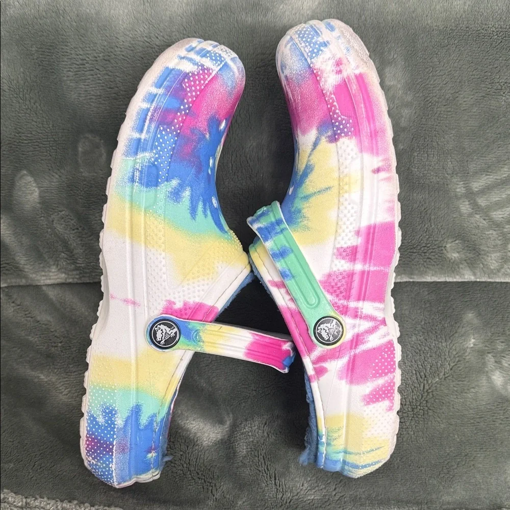 CROCS Kids Tie-Dye Slippers - Multicolor